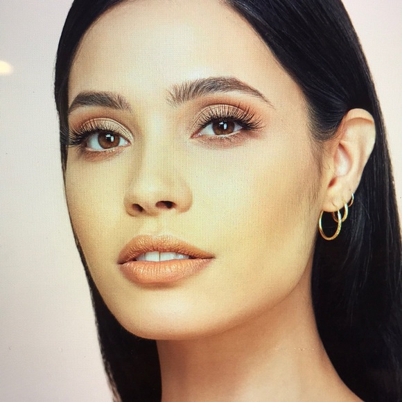 Reveal Beauty Brand Silk Individual Lashes Pack of 4 - Picture 8 of 8